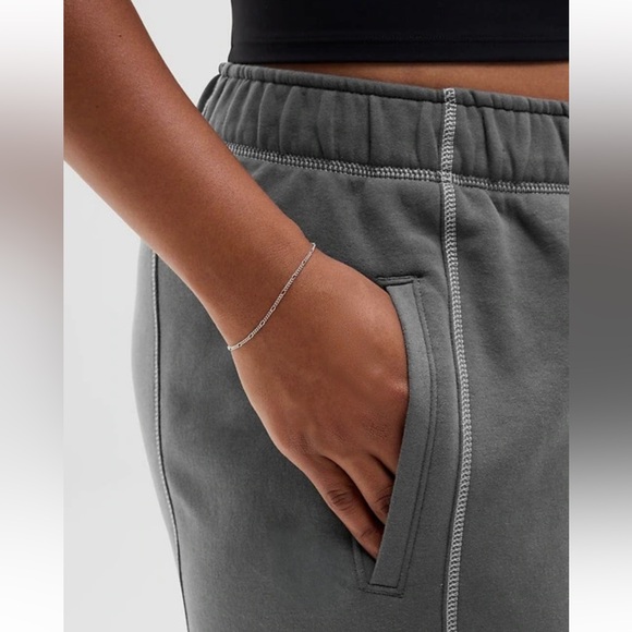 Athleta Shadow Grey Stone Forever Fleece High Rise Baggy Joggers Size Large - Picture 4 of 13